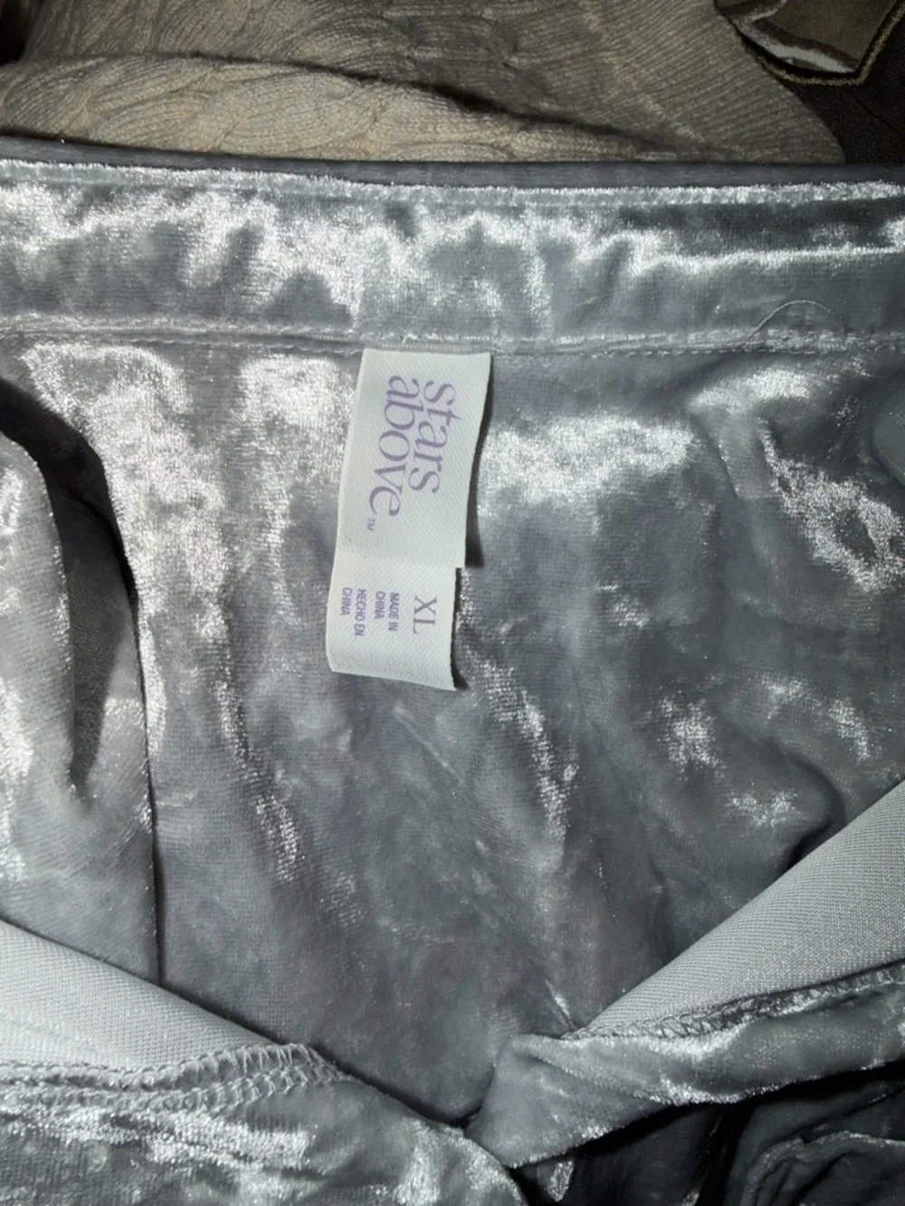 Target Silver Crushed Velvet Short Sleeve Pajama Top - Picture 4 of 5
